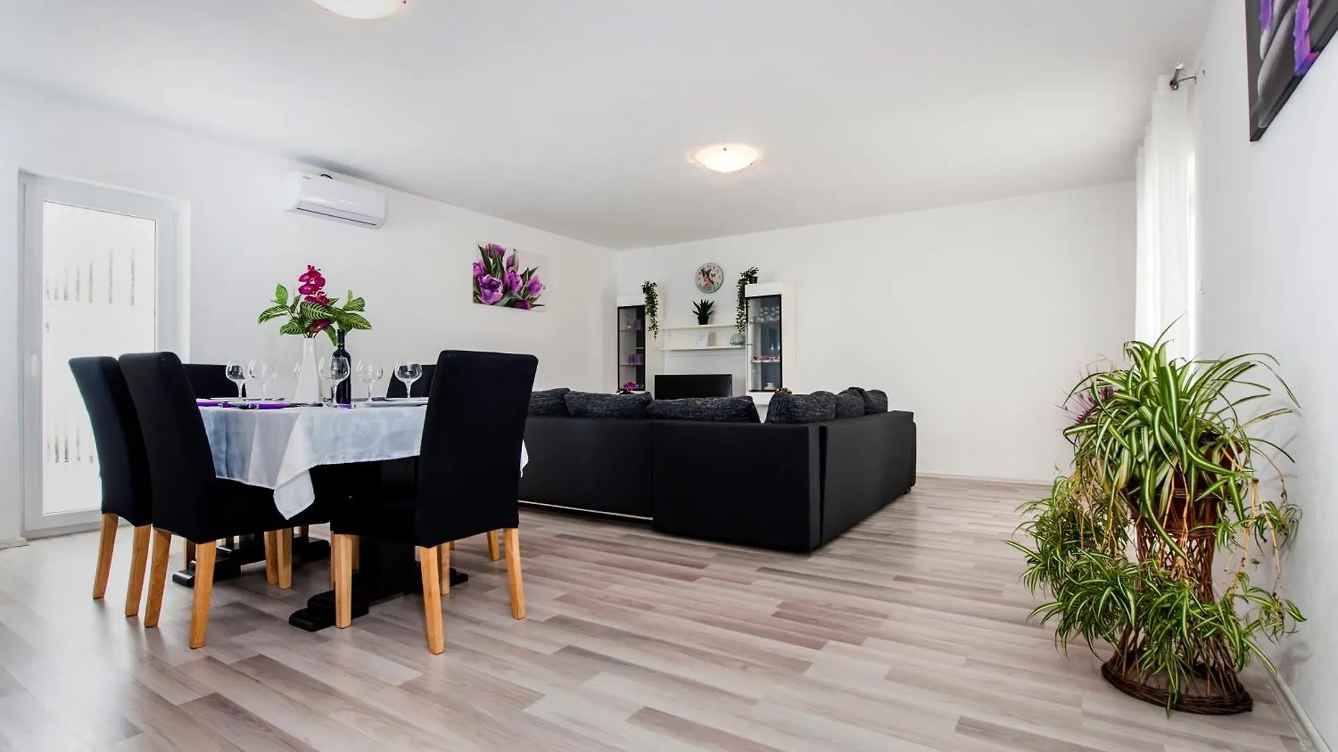 Villa Marin Smoljanci 0*,